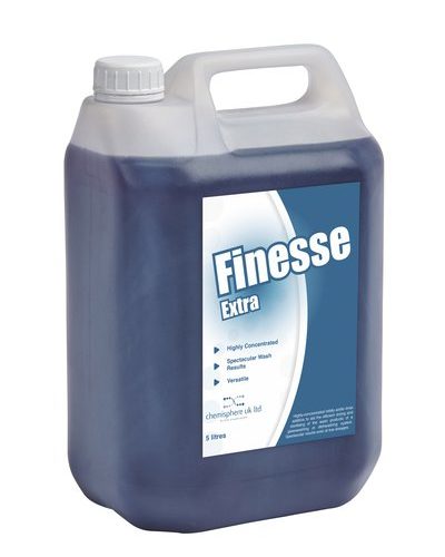 Finesse Extra Rinse Aid bottle, a concentrated additive for glasswashers and dishwashers ensuring streak-free drying and sterilisation.